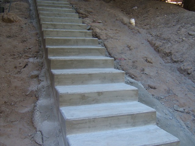 Concrete staircase on Kings Mountain3