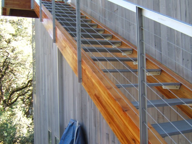 Laminate beam staircase re spar varnish – King’s Mountain3