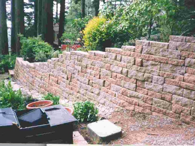 Versa-lok retaining wall – King’s Mountain2